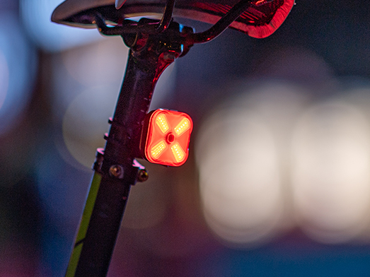 Ravemen Bremslicht mit Brems - und Lichtsensor CL 06